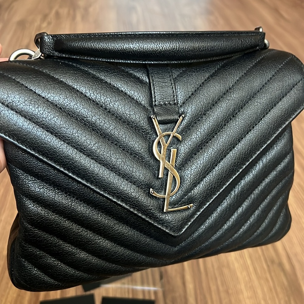 A113- 💯% authentic YSL College medium bag - Picture 8 of 17